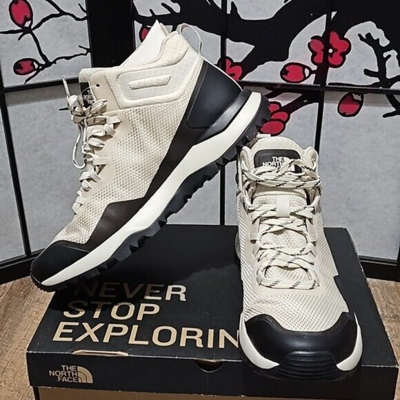 The North Face Activist Mid Futurelight Hiking Boots 11 NWB - Picture 2 of 9